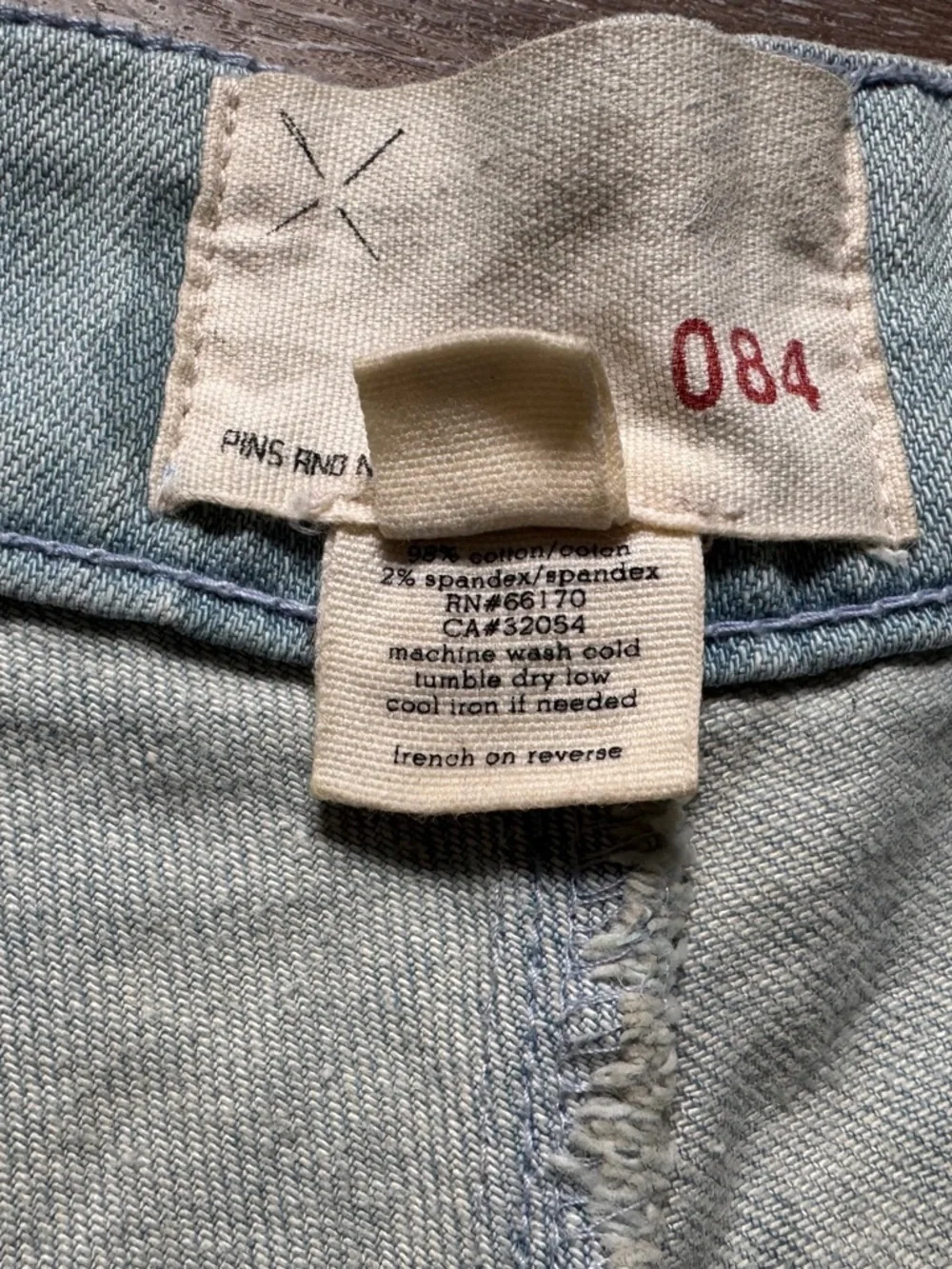 Anthropologie Light Wash Denim Shorts Size 8 Double Buttons Pockets - Picture 6 of 6